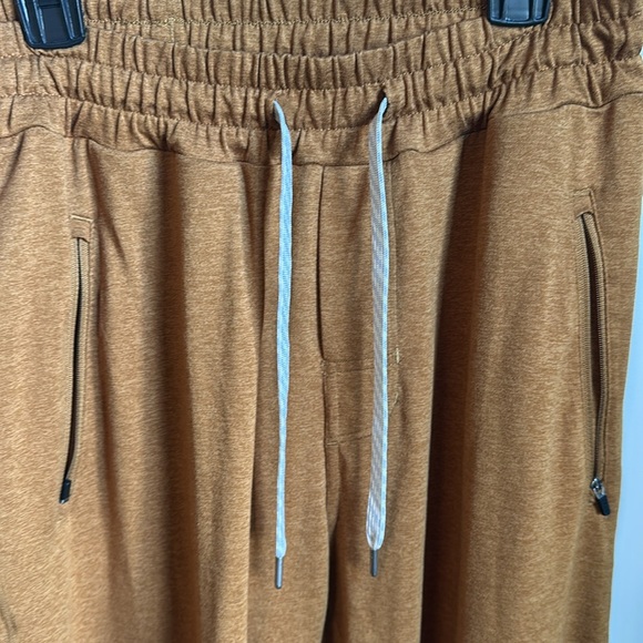 Medium ponto performance joggers. - Picture 3 of 4